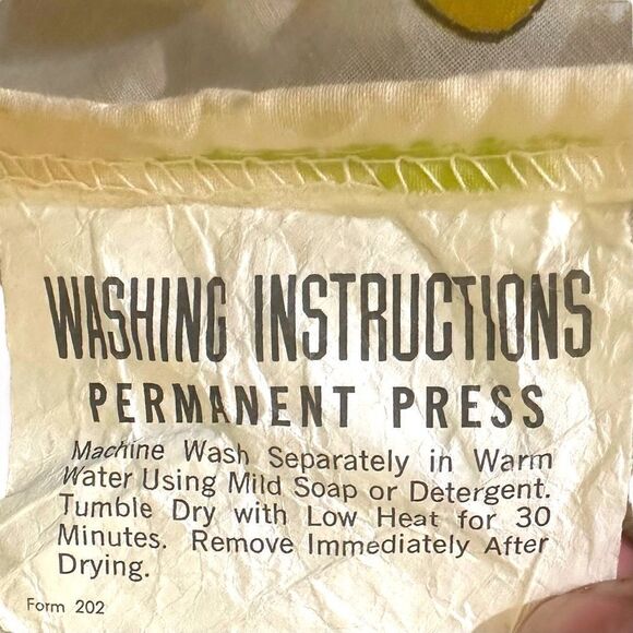 RARE! VTG 1970s Wards Disney Mickey Mouse Twin Size 108 Bedspread VGUC! 80 x 103 - Picture 7 of 8